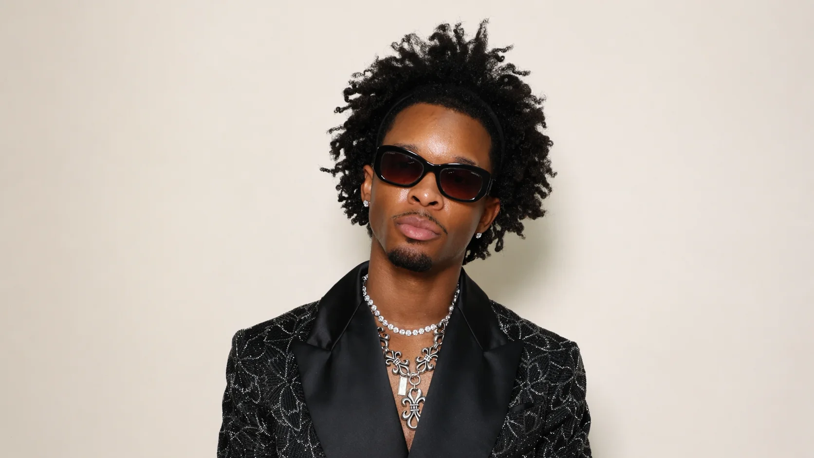 Official d4vd logo featuring a hand-drawn, scribbled font style, representative of the artist's lo-fi pop and indie aesthetic.